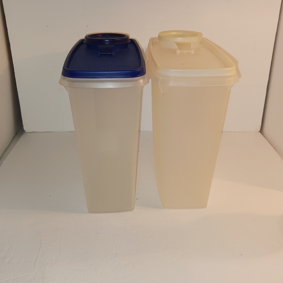 Tupperware Modular Mates 13 C Cereal Keeper with Pour All Seals (2), Vintage (?) - Picture 6 of 6